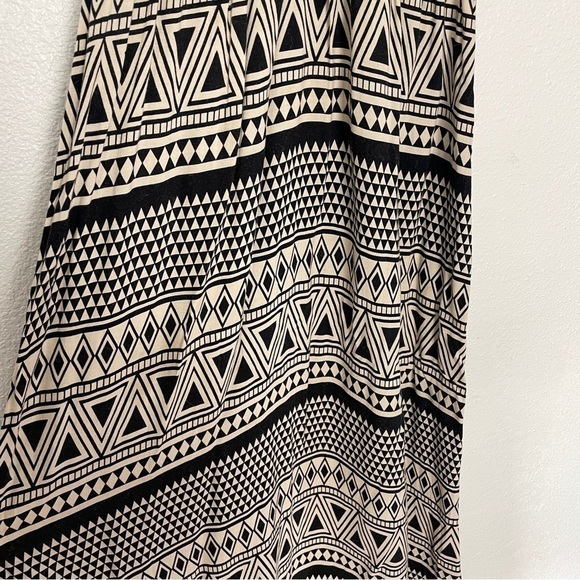✨ Windsor Lovely Day Geometric Lace Strapless Maxi Dress Black/Beige Size Small - Picture 4 of 4